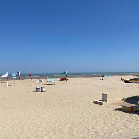 Near Belgian Coast With Sea View, Cleaning Included Διαμέρισμα Koksijde