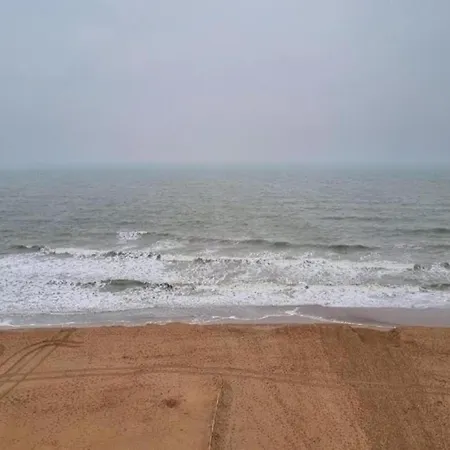 Near Belgian Coast With Sea View, Cleaning Included Διαμέρισμα